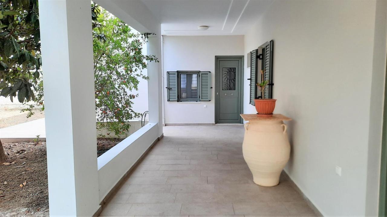 Ismini Apartments Myrtos Екстериор снимка