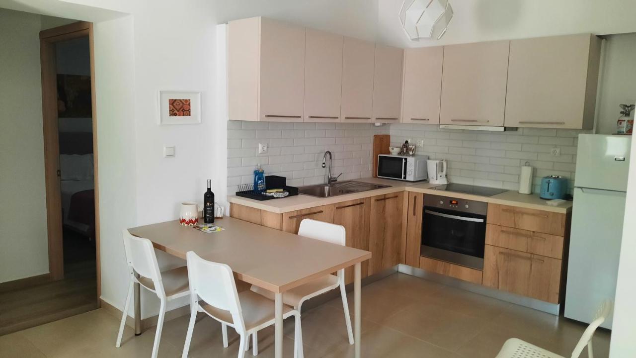 Ismini Apartments Myrtos Екстериор снимка
