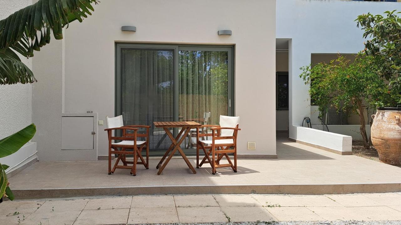 Ismini Apartments Myrtos Екстериор снимка
