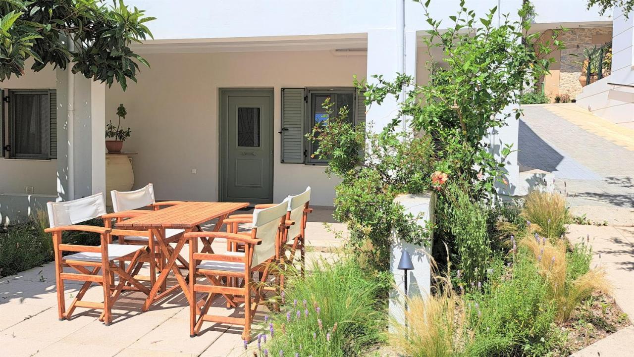 Ismini Apartments Myrtos Екстериор снимка